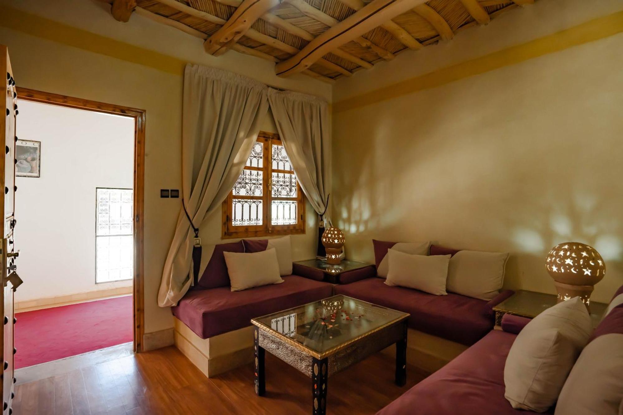 Kasbah Tizzarouine Bed & Breakfast Boumalne Dades Exterior photo
