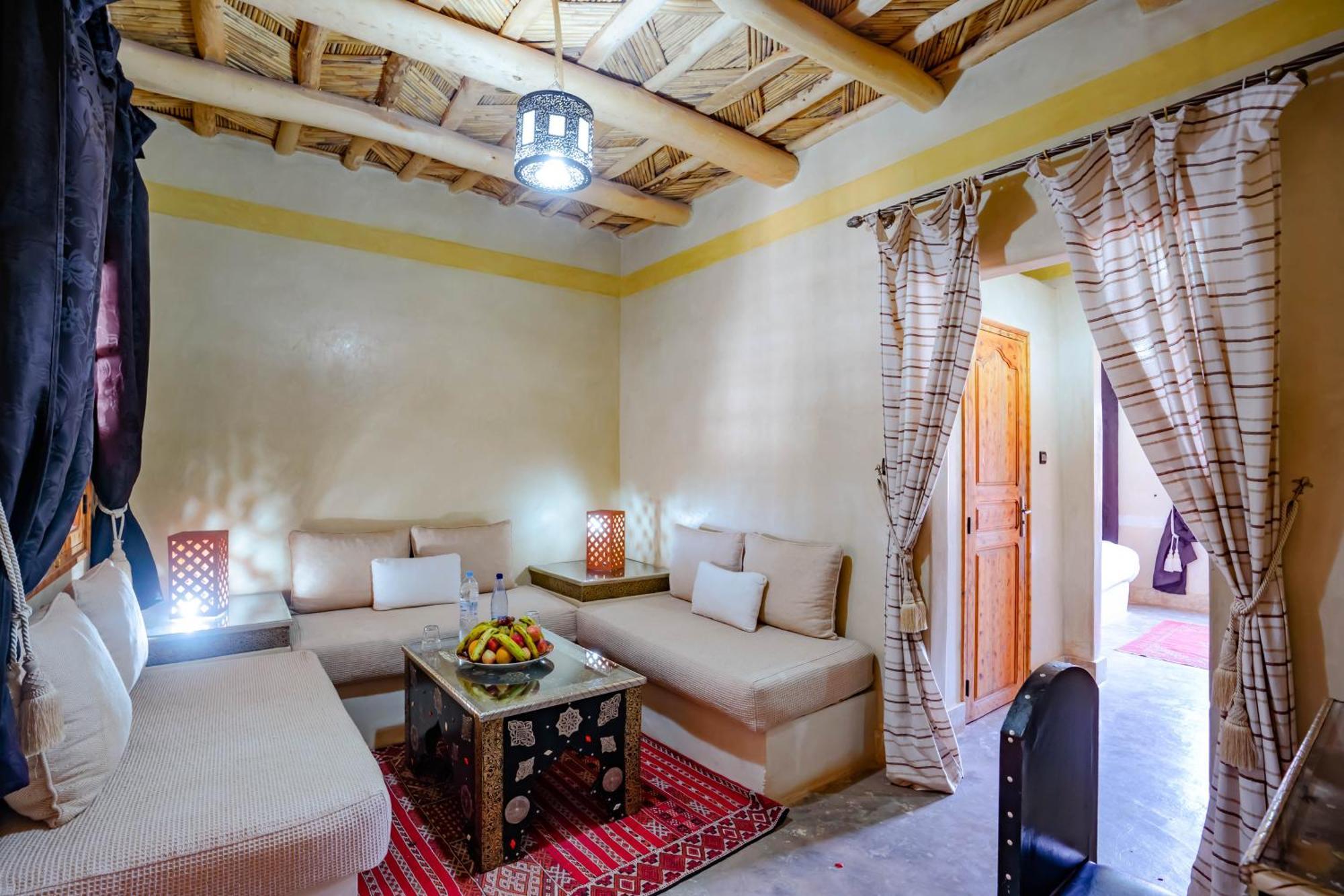 Kasbah Tizzarouine Bed & Breakfast Boumalne Dades Exterior photo