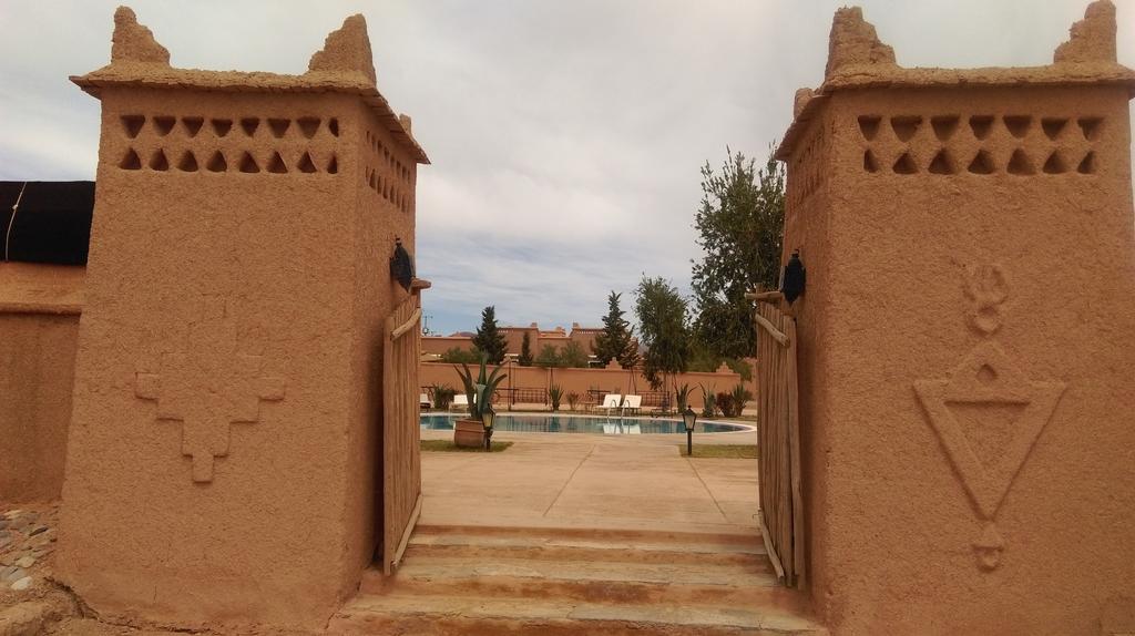 Kasbah Tizzarouine Bed & Breakfast Boumalne Dades Exterior photo