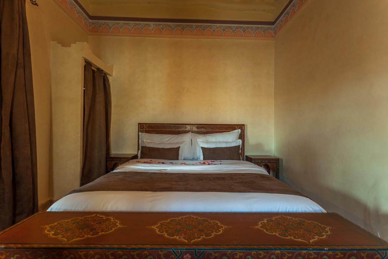 Kasbah Tizzarouine Bed & Breakfast Boumalne Dades Exterior photo
