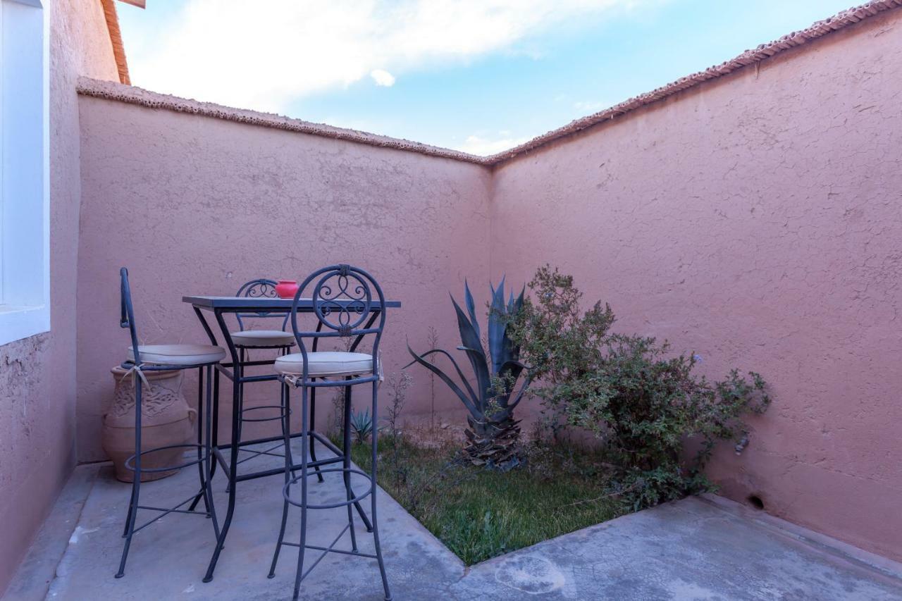 Kasbah Tizzarouine Bed & Breakfast Boumalne Dades Exterior photo