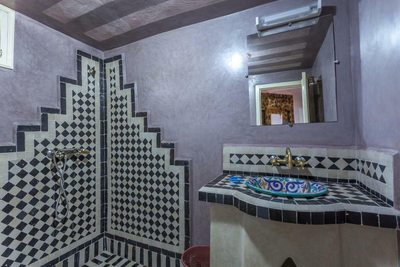Kasbah Tizzarouine Bed & Breakfast Boumalne Dades Exterior photo
