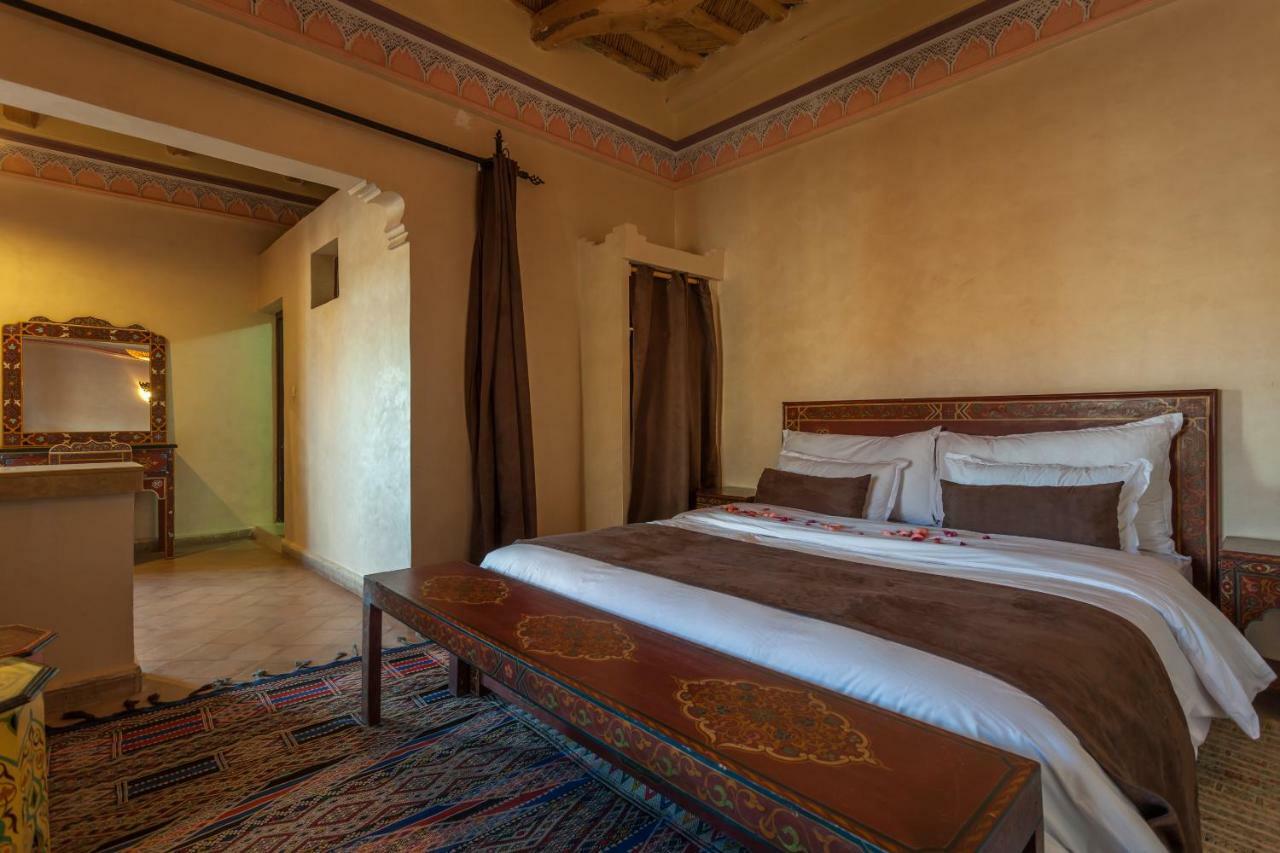 Kasbah Tizzarouine Bed & Breakfast Boumalne Dades Exterior photo